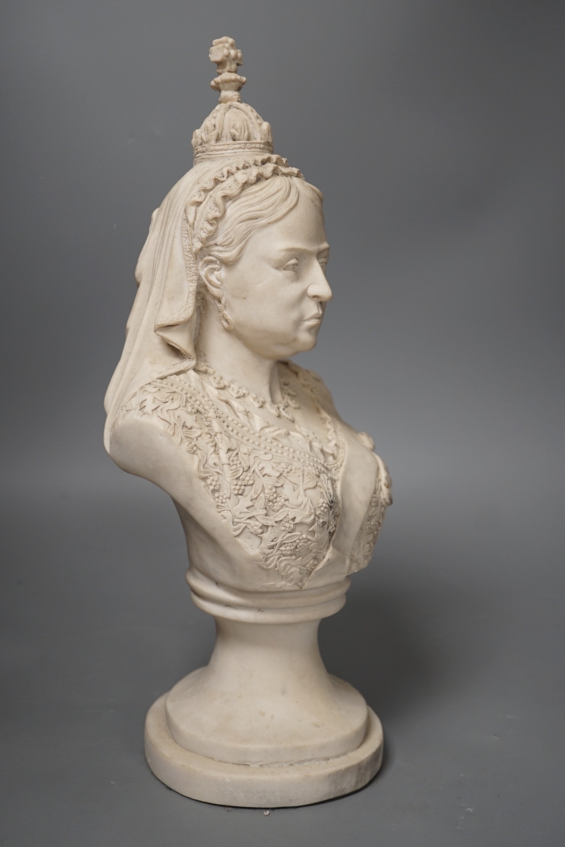 A resin bust of Queen Victoria, 40cm tall